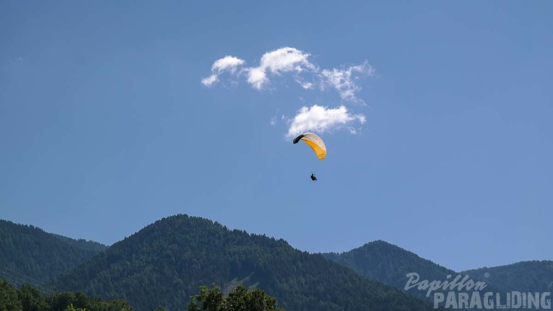 DH27.17 Luesen-Paragliding-136