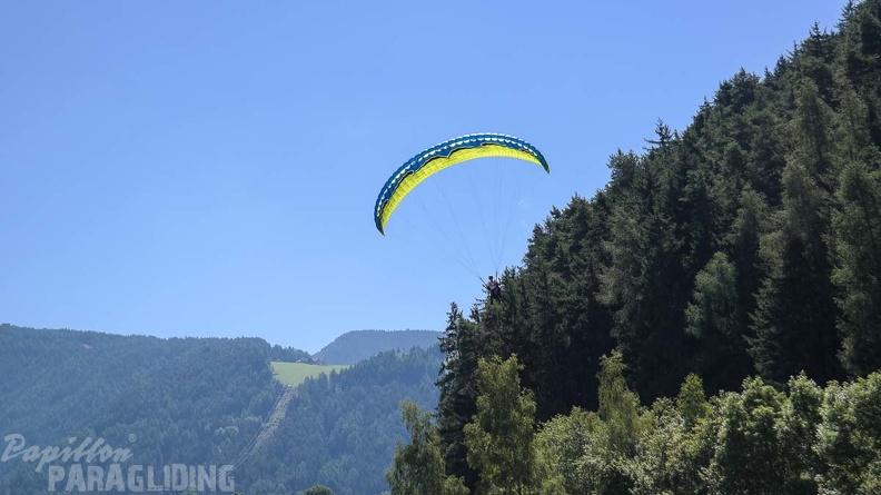 DH27.17_Luesen-Paragliding-142.jpg