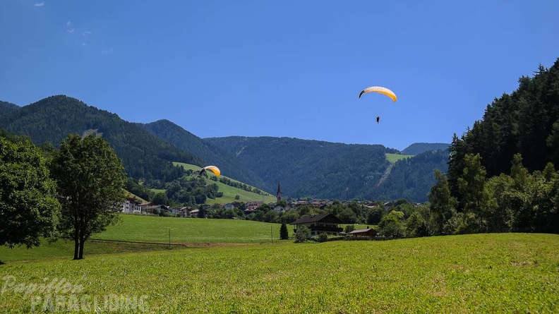 DH27.17 Luesen-Paragliding-167