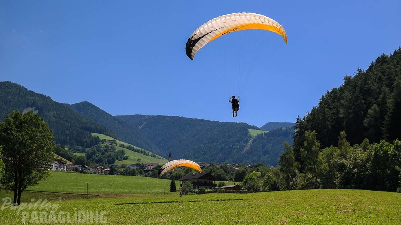 DH27.17_Luesen-Paragliding-169.jpg