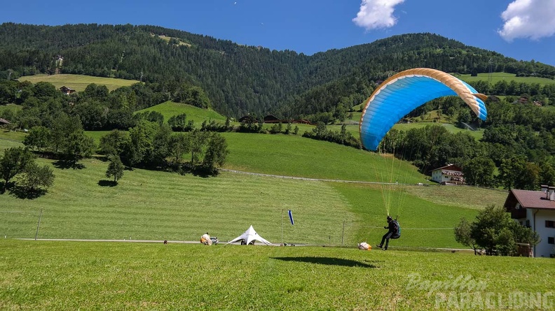 DH27.17_Luesen-Paragliding-172.jpg