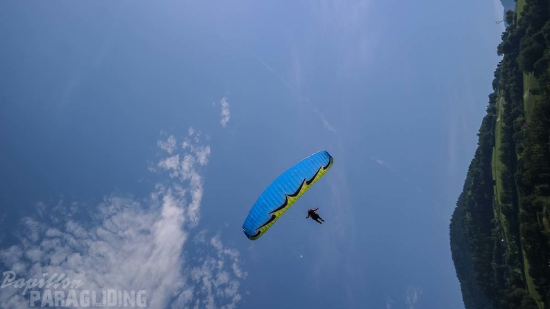 DH27.17 Luesen-Paragliding-219