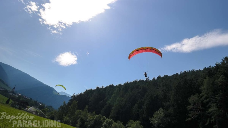 DH27.17_Luesen-Paragliding-229.jpg