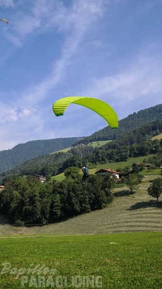 DH27.17_Luesen-Paragliding-240.jpg