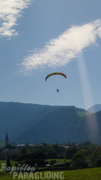 DH27.17 Luesen-Paragliding-245