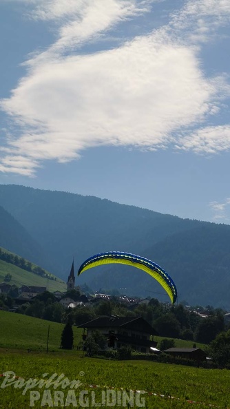 DH27.17 Luesen-Paragliding-265