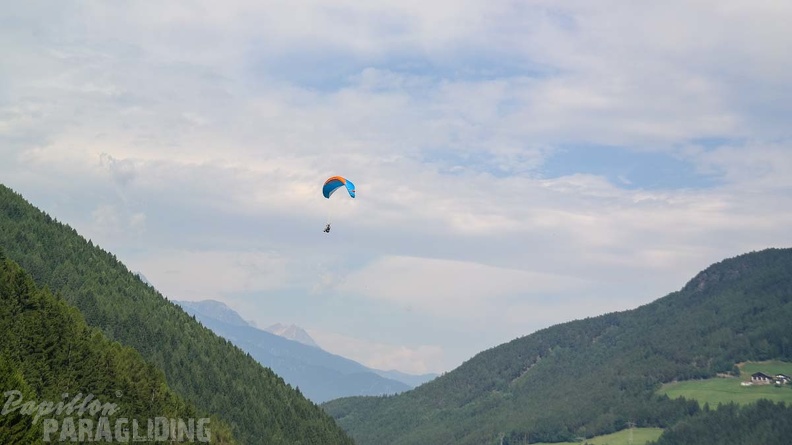 DH27.17 Luesen-Paragliding-269
