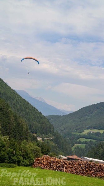 DH27.17 Luesen-Paragliding-270