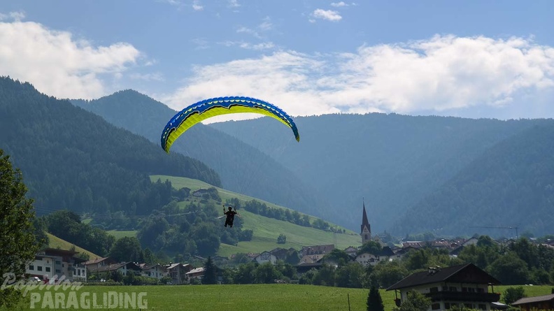 DH27.17_Luesen-Paragliding-286.jpg