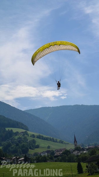 DH27.17 Luesen-Paragliding-297