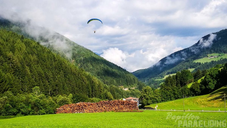 DH28.17 Luesen-Paragliding-111