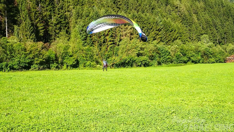 DH28.17 Luesen-Paragliding-121