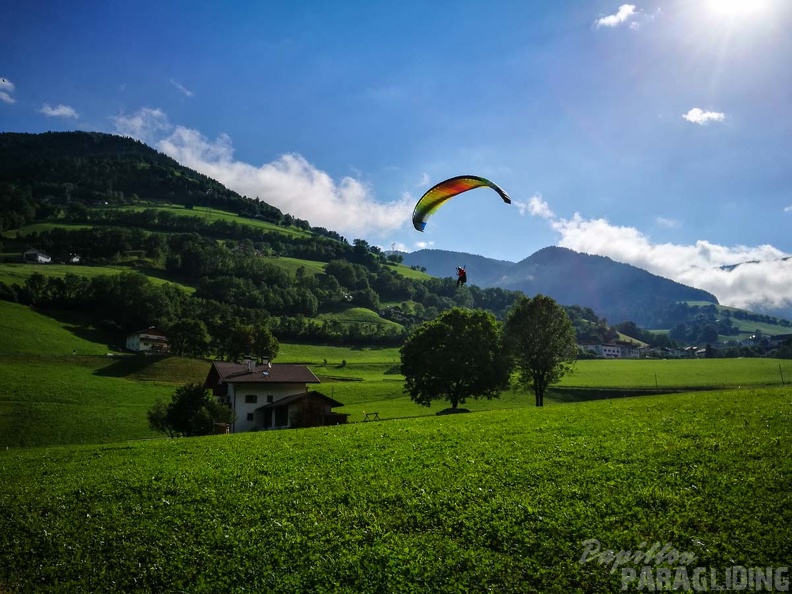 DH28.17 Luesen-Paragliding-129