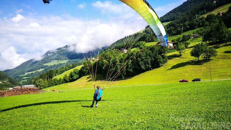 DH28.17 Luesen-Paragliding-137