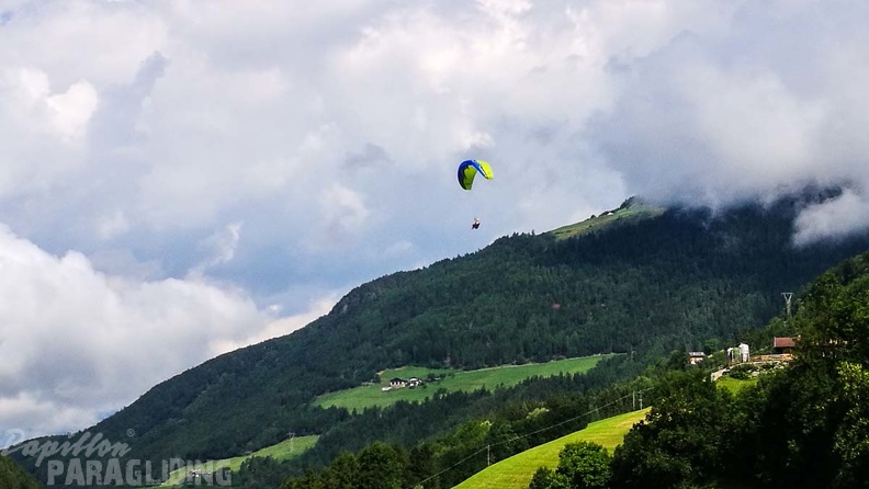 DH28.17_Luesen-Paragliding-152.jpg