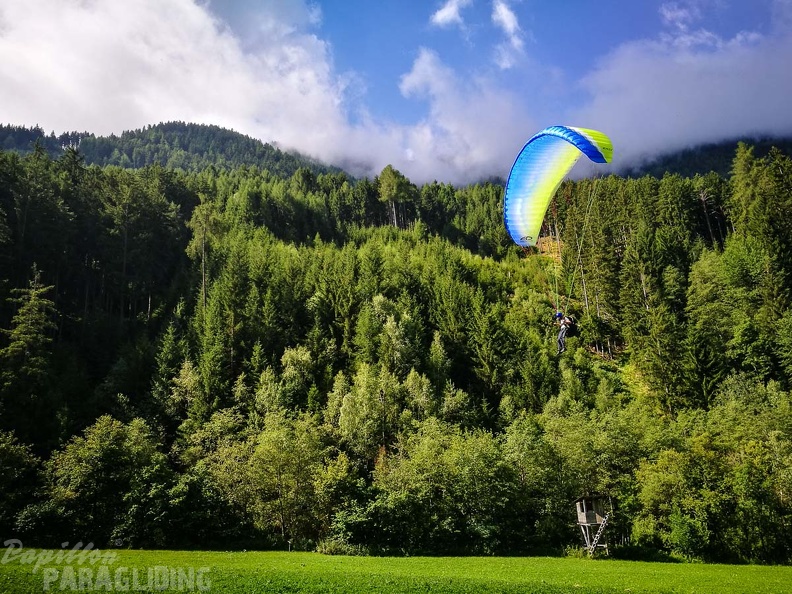 DH28.17_Luesen-Paragliding-175.jpg