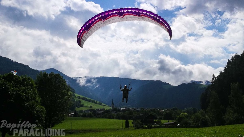 DH28.17 Luesen-Paragliding-181