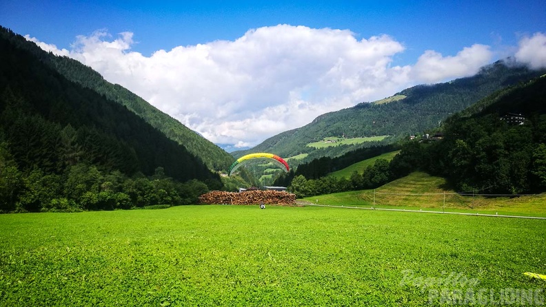 DH28.17_Luesen-Paragliding-194.jpg