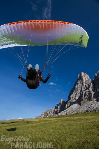 DH34.17 Luesen-Paragliding-1020