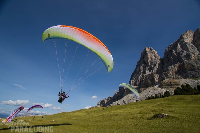 DH34.17 Luesen-Paragliding-234