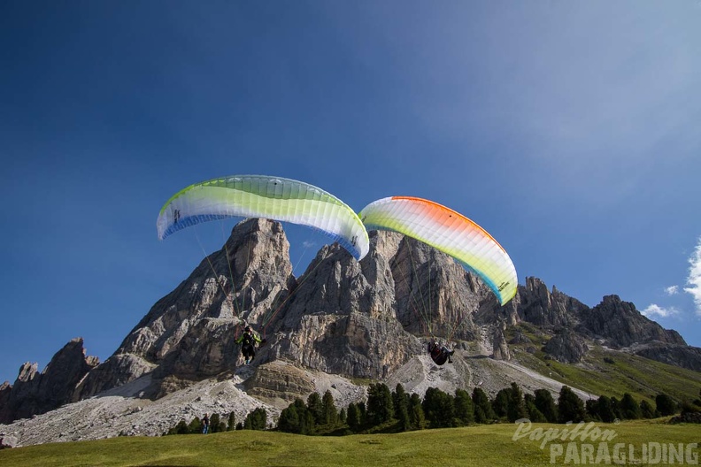 DH34.17 Luesen-Paragliding-250