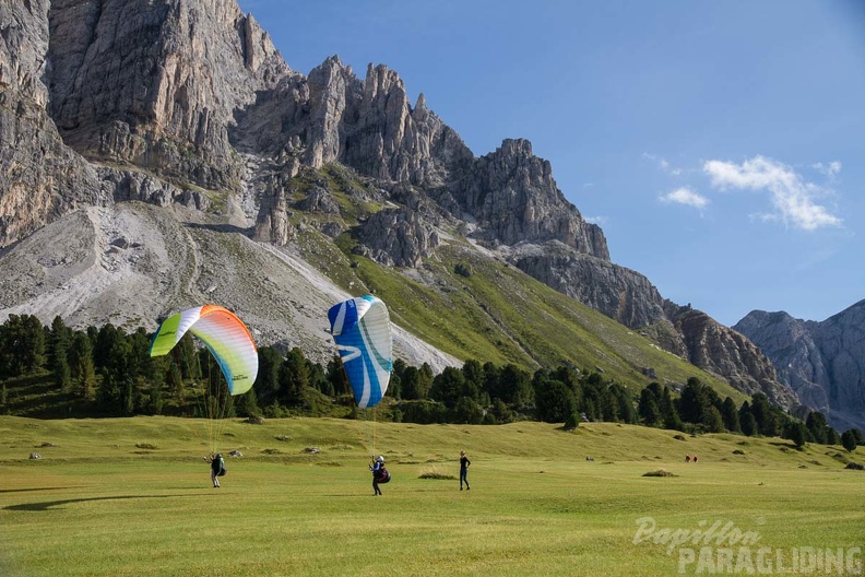 DH34.17 Luesen-Paragliding-471