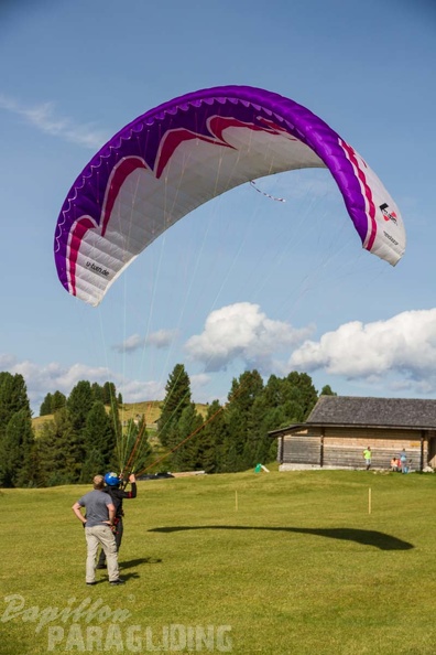 DH34.17 Luesen-Paragliding-479