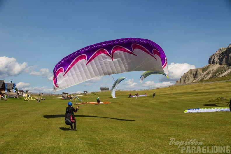 DH34.17 Luesen-Paragliding-481