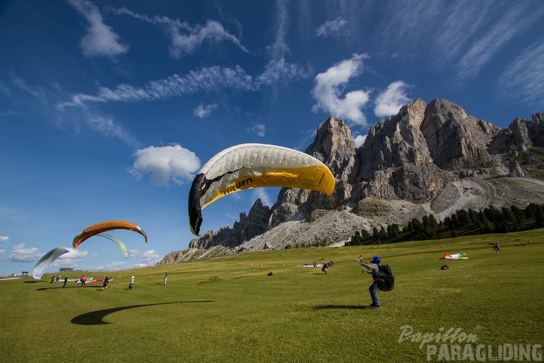 DH34.17 Luesen-Paragliding-521