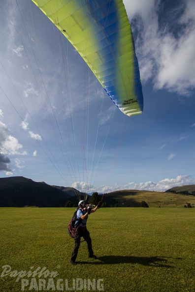 DH34.17 Luesen-Paragliding-528
