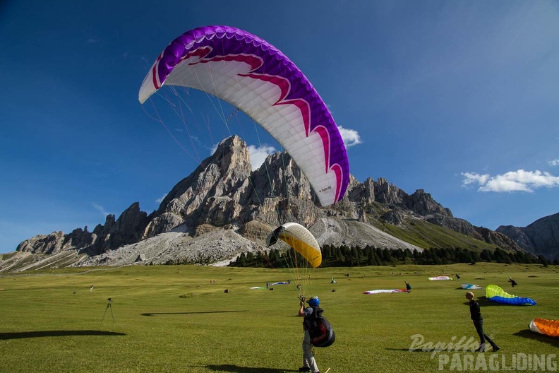 DH34.17 Luesen-Paragliding-624