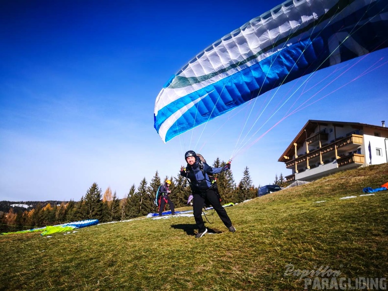 DH47.17-Luesen Paragliding-122