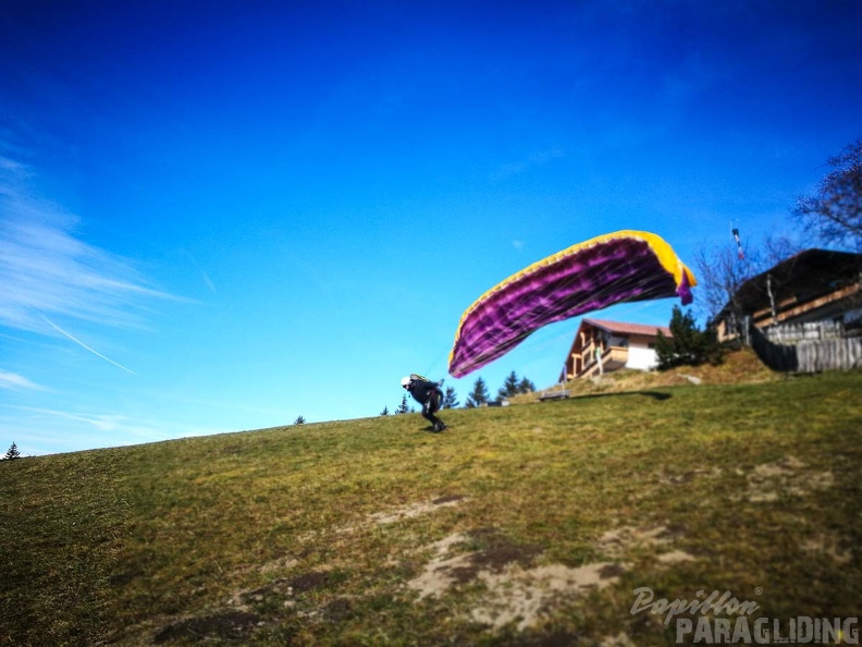 DH47.17-Luesen Paragliding-201