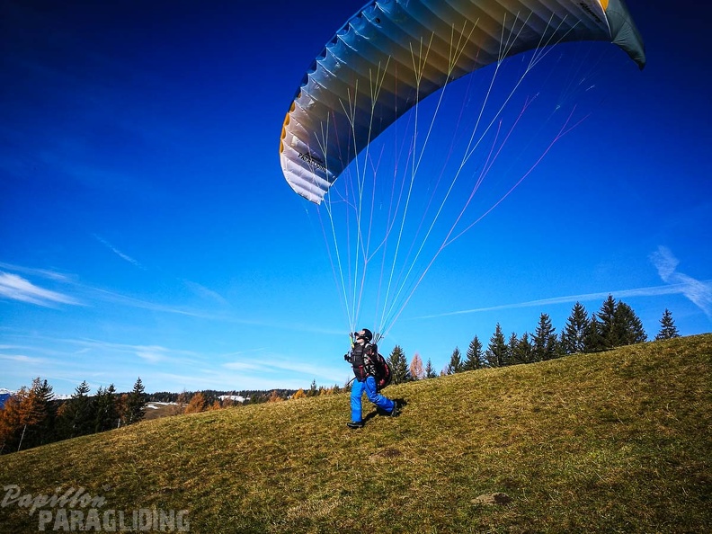 DH47.17-Luesen Paragliding-219