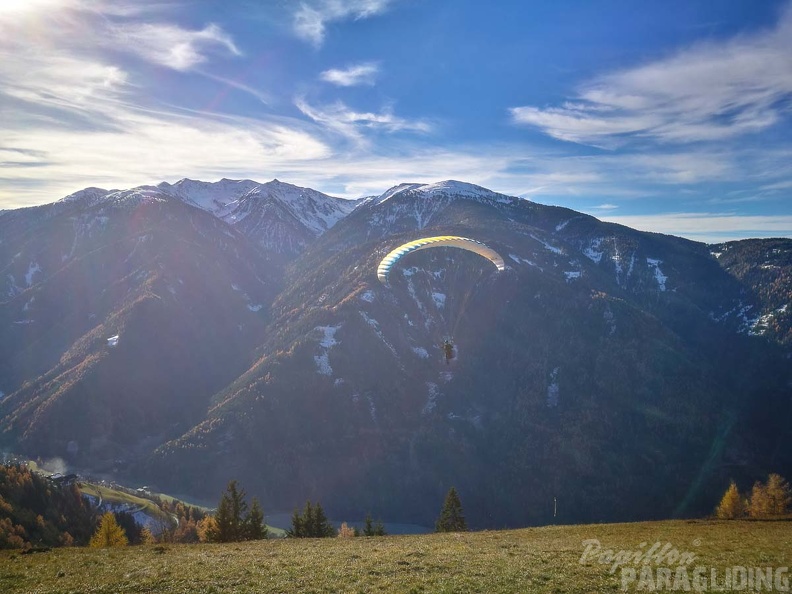 DH47.17-Luesen Paragliding-220