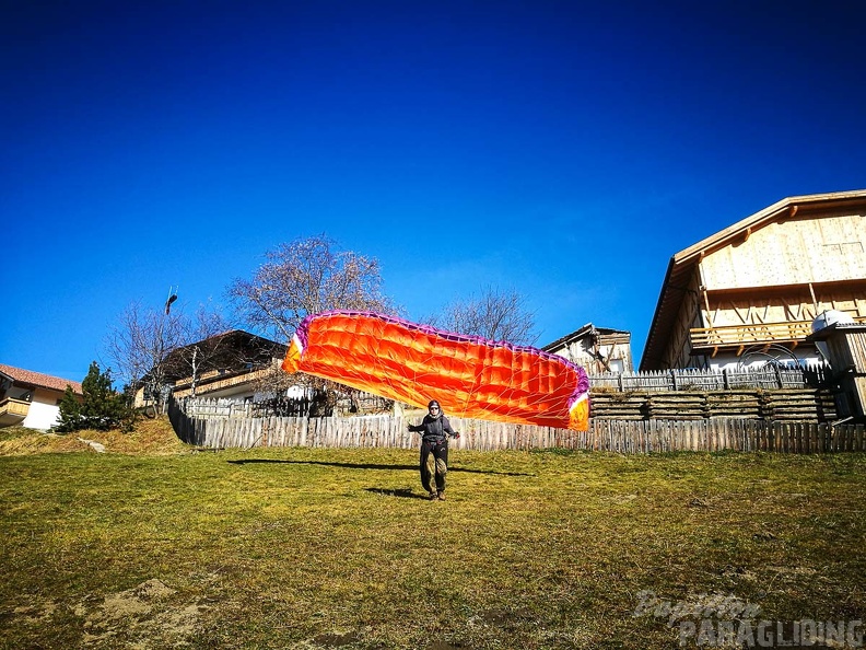 DH47.17-Luesen Paragliding-225