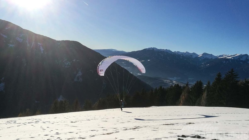 DH52.17 Luesen-Paragliding-197