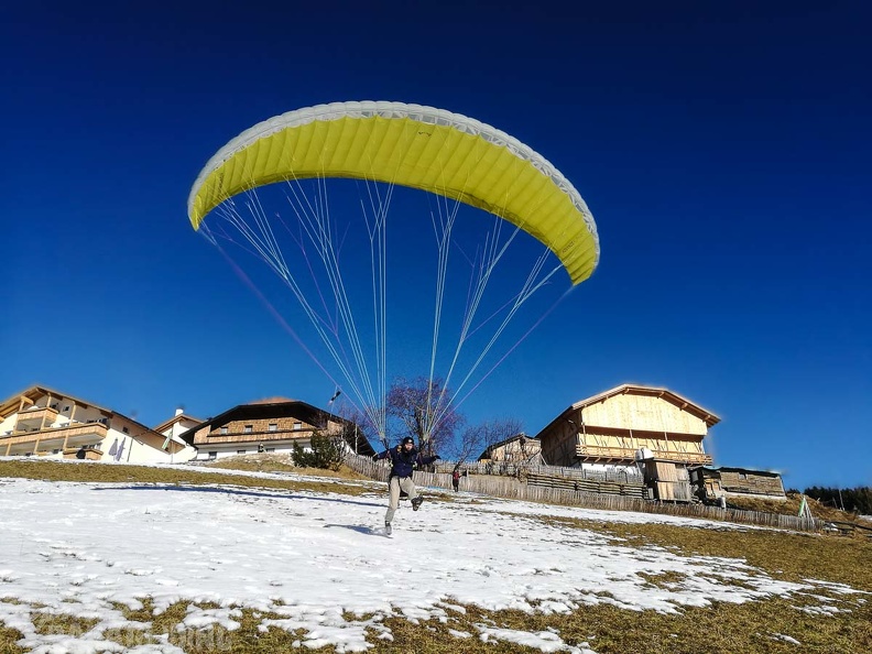 DH52.17_Luesen-Paragliding-244.jpg
