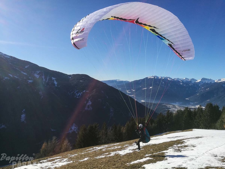 DH52.17 Luesen-Paragliding-259