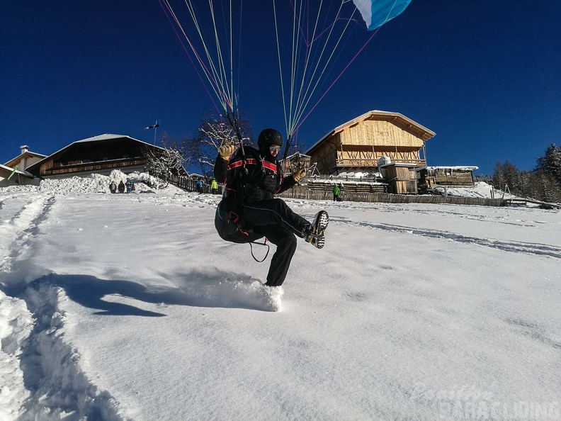 DH52.17_Luesen-Paragliding-446.jpg