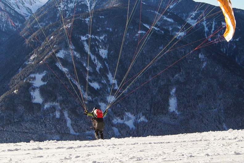 DH1.18 Luesen-Paragliding-155