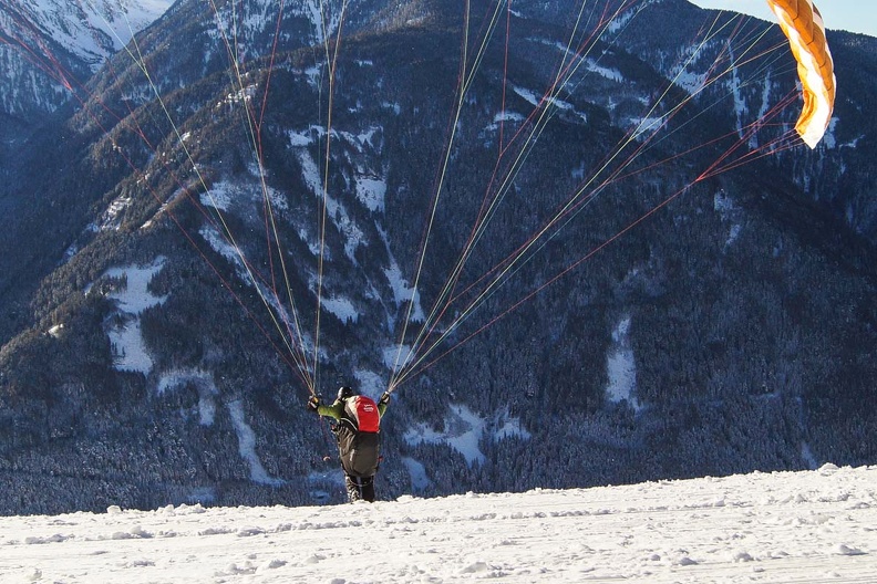 DH1.18 Luesen-Paragliding-156