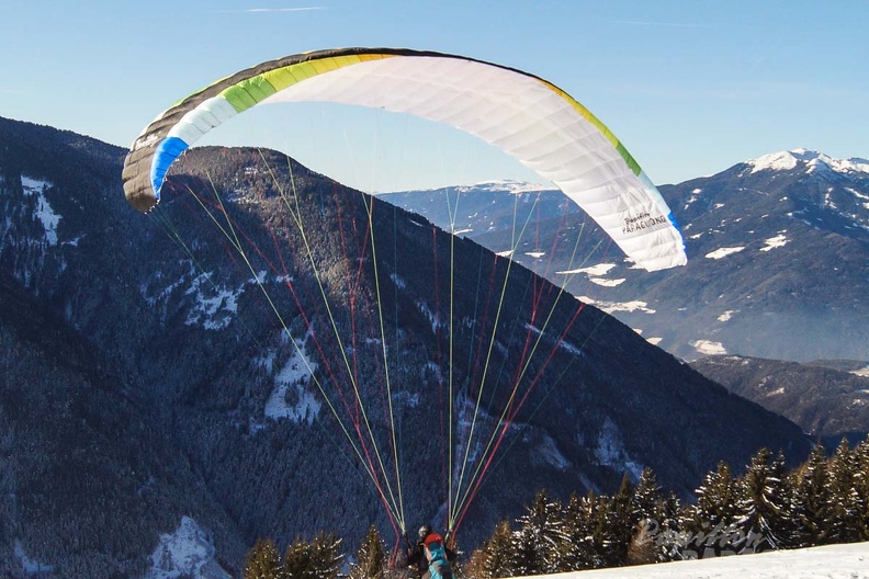 DH1.18_Luesen-Paragliding-177.jpg