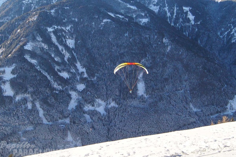 DH1.18 Luesen-Paragliding-182