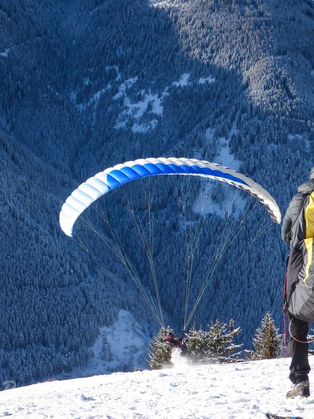 DH1.18 Luesen-Paragliding-513
