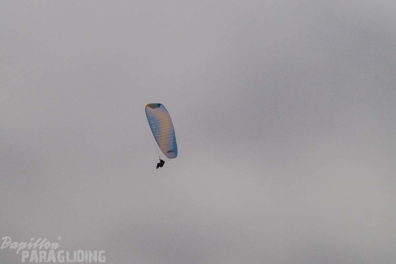 DH1.18 Luesen-Paragliding-532