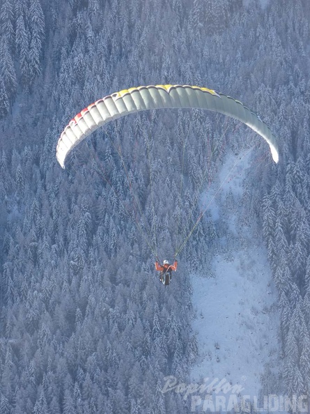 DH1.18 Luesen-Paragliding-536