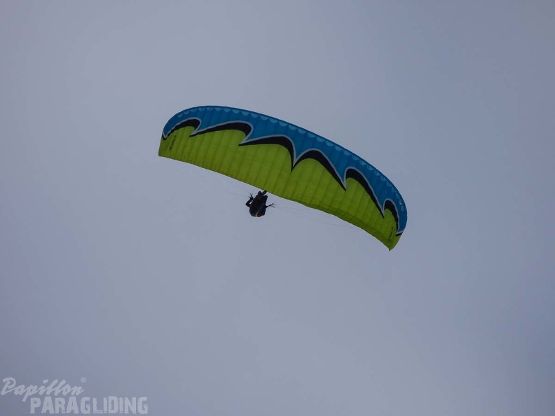 DH1.18 Luesen-Paragliding-587