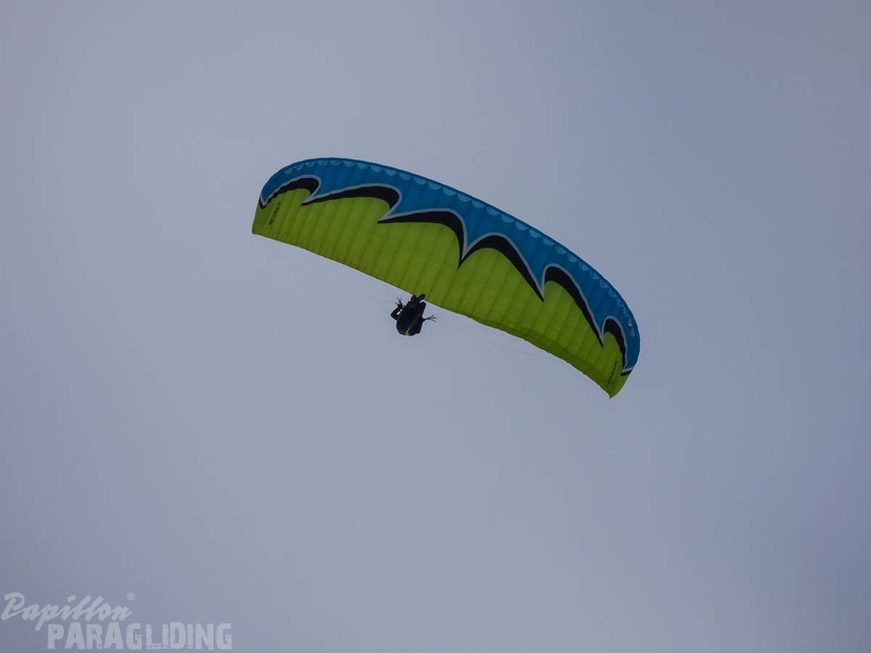 DH1.18 Luesen-Paragliding-588