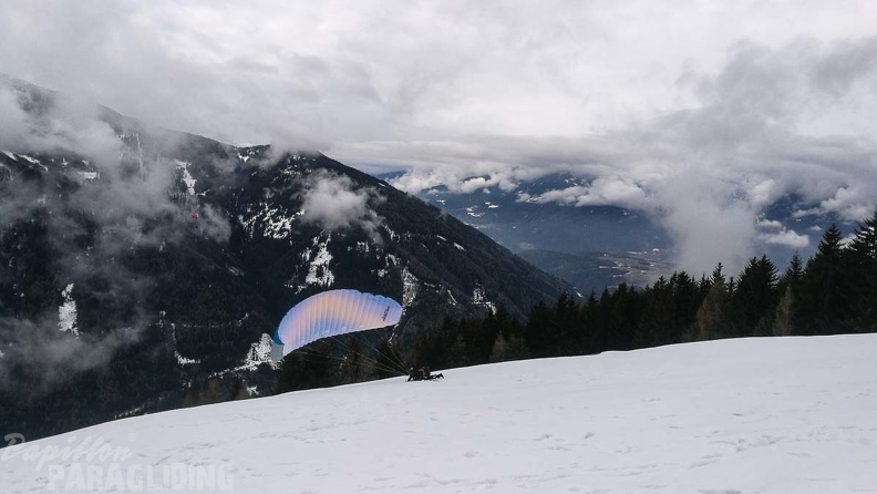 DH11.18 Luesen-Paragliding-183